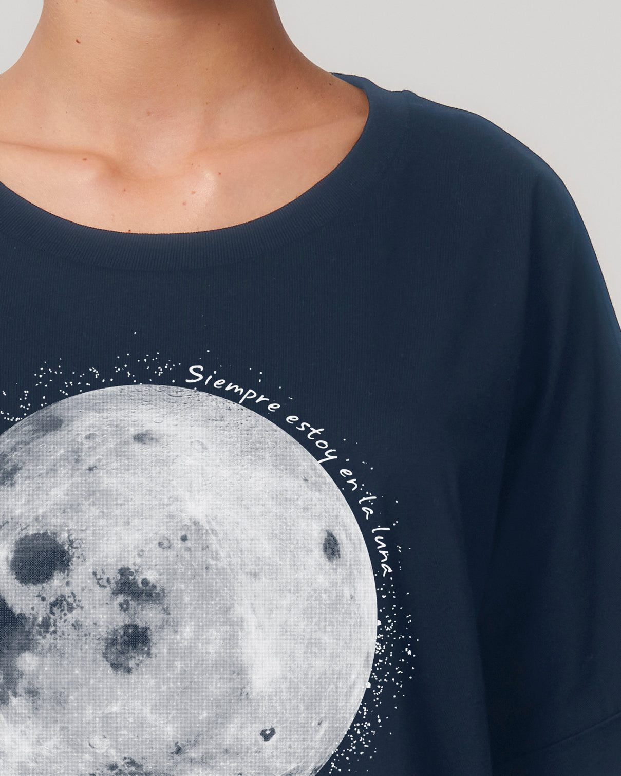 SIEMPRE ESTOY EN LA LUNA